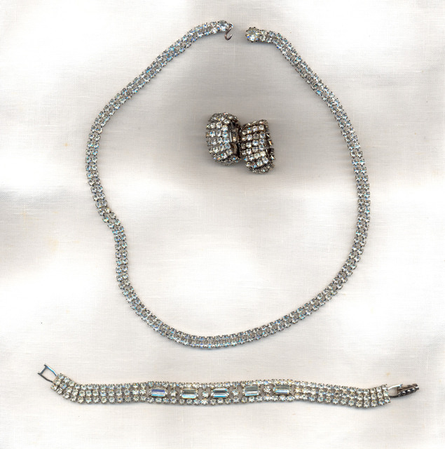 DEC 19th Fashion Parade Glitterati Vintage Fashion Guild Forums